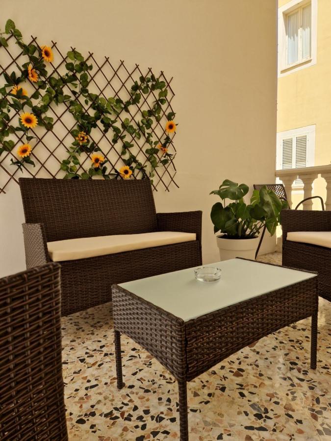 Tamborino Terrace Apartment - Salento Apartments Collection Лечче Экстерьер фото